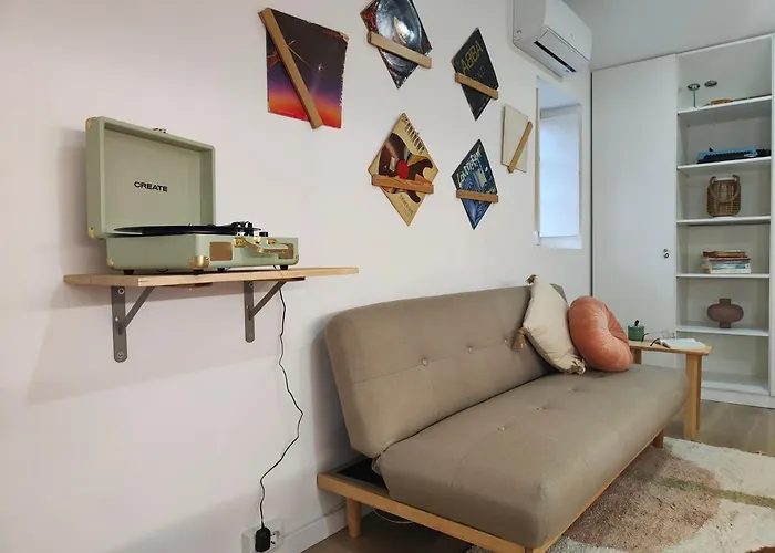 Wood Essence Apartment - Cozy Balcony