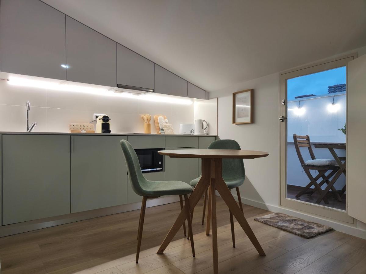 Apartment Wood Essence - Cozy Balcony *